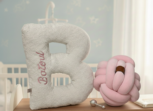 Letter + knot pillow