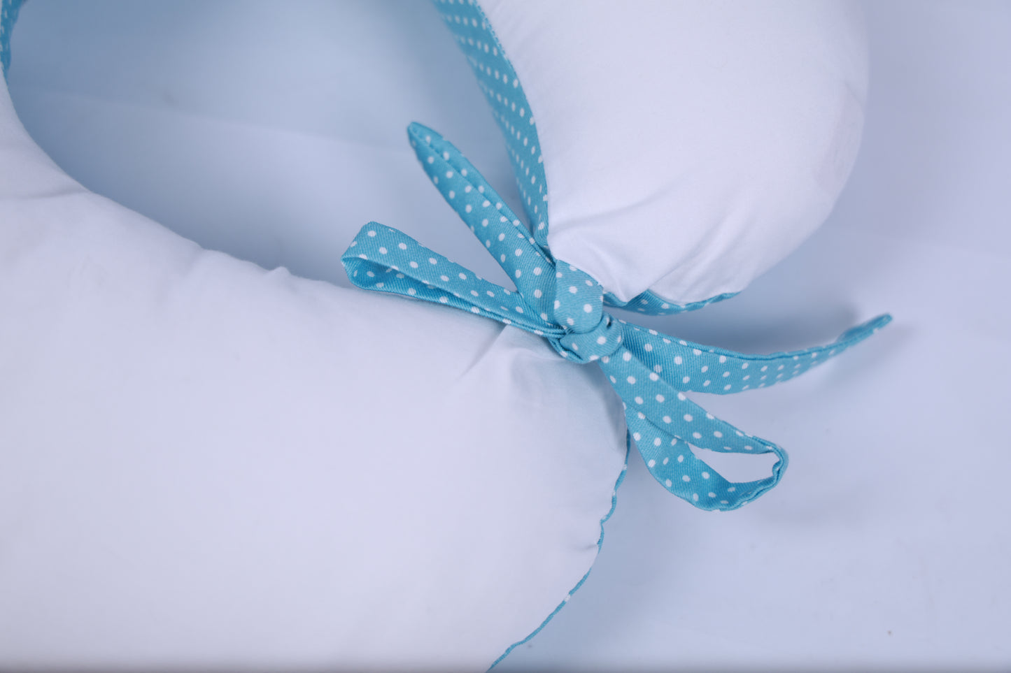 الرضاعة الطبيعية مع هدية