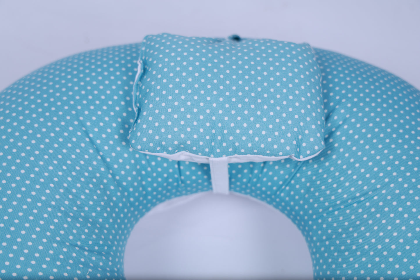 الرضاعة الطبيعية مع هدية