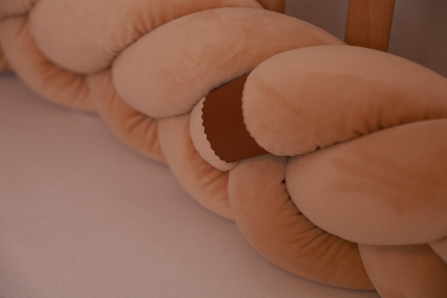 واقي (شريطين) مخملي