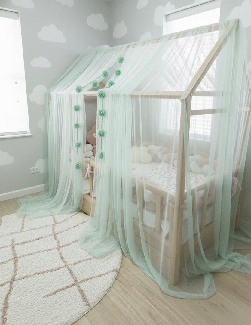 Bed curtains