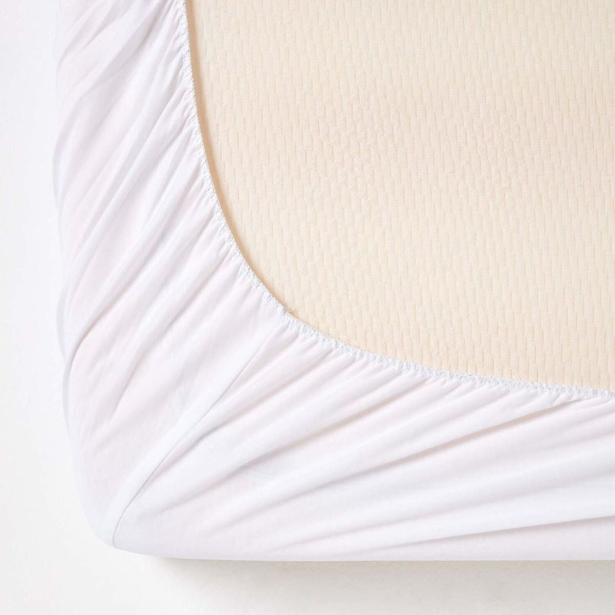 Mattress protector 140/70 cm