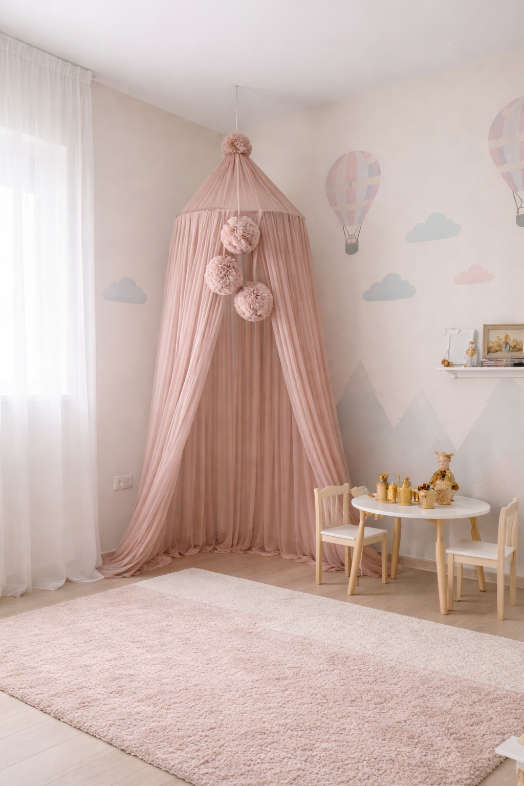 hanging tulle ( opaque)