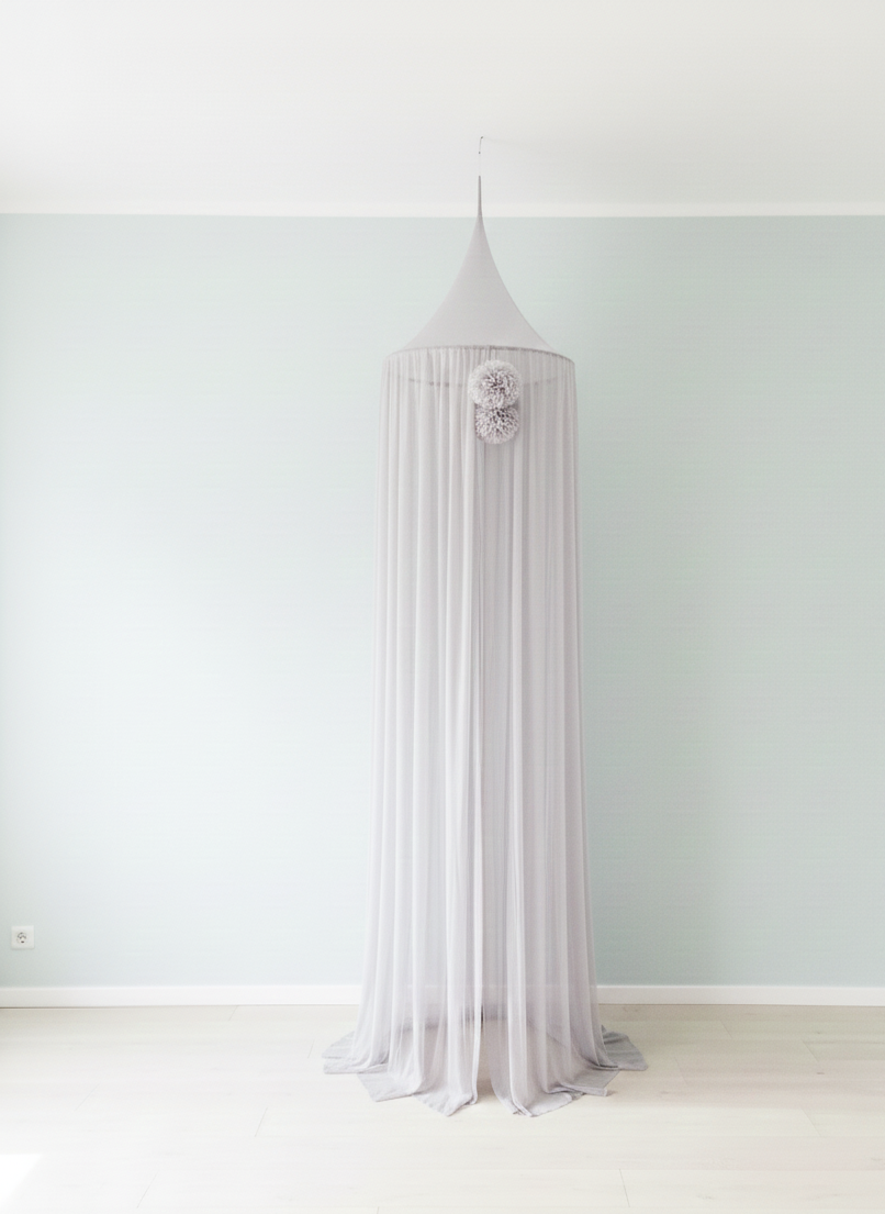 hanging tulle ( light)