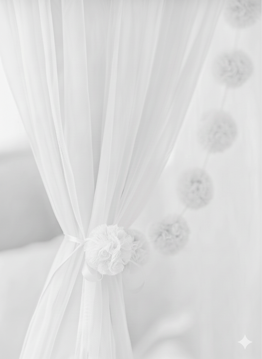 Pom-poms rope decoration