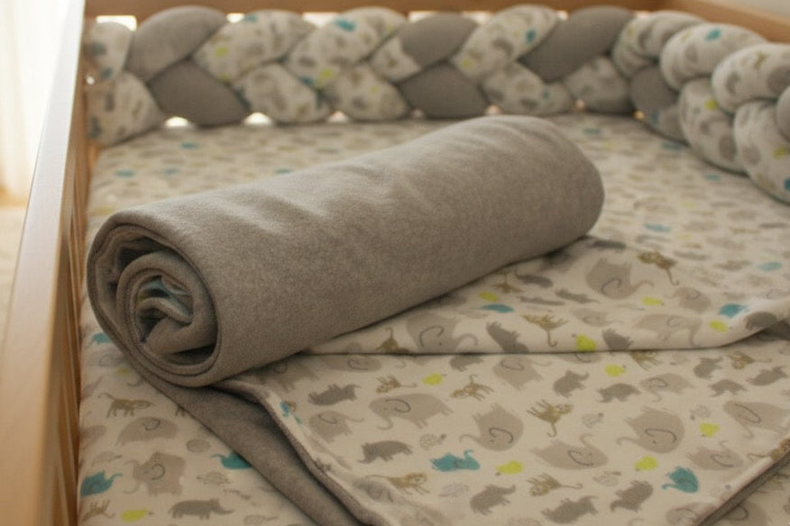 Bumper + bed sheet +blanket