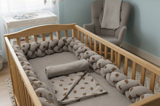 Bumper + bed sheet +blanket