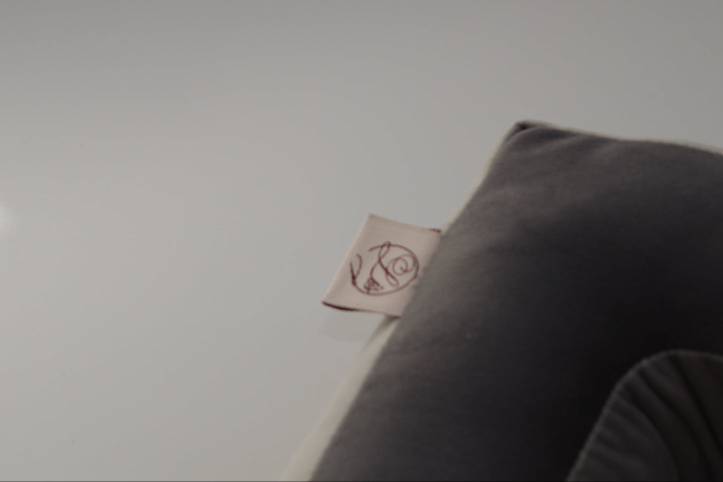 Small letter cushion